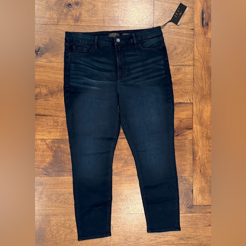 Jen 7 by 7 for all Mankind Dark Wash Stretch Denim!  New With Tags! Size 16.